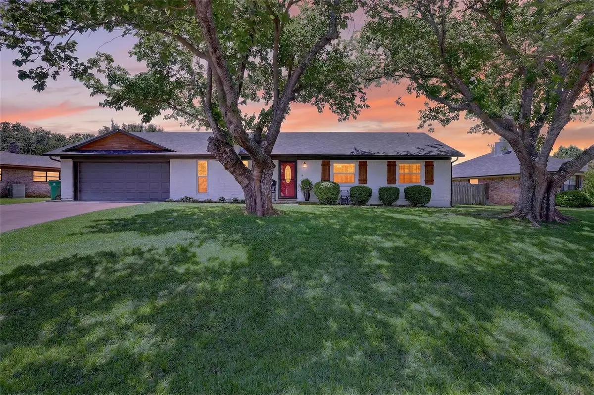 710 Ridgeway Road, Joshua, TX 76058 - #1