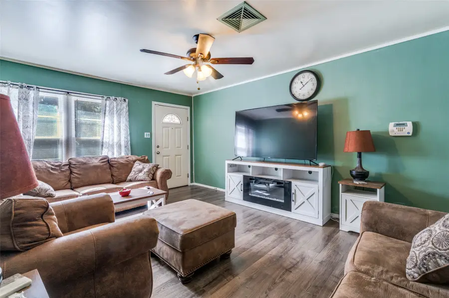 6209 Woodbine Drive, Fort Worth, TX 76112 - #3