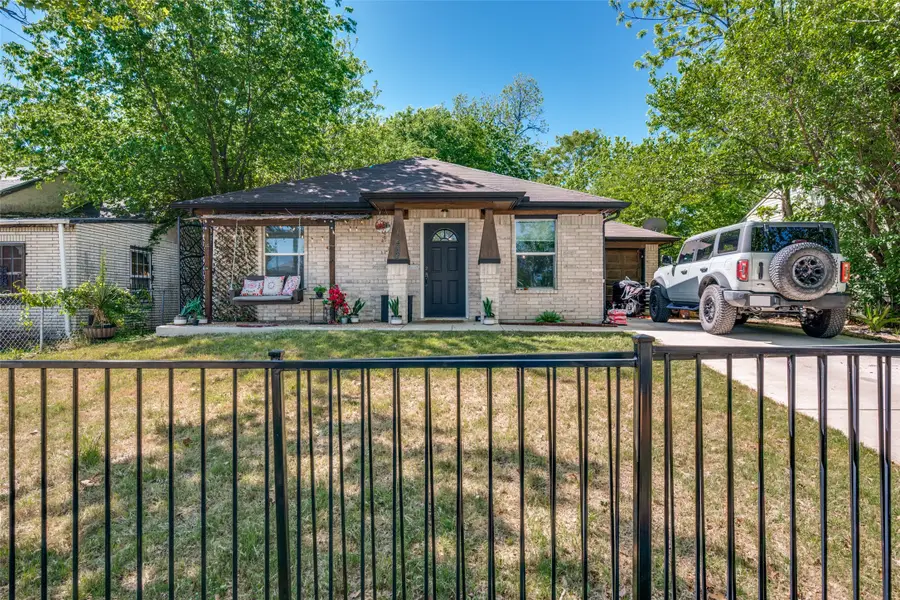 1212 E Jessamine Street, Fort Worth, TX 76104 - #2