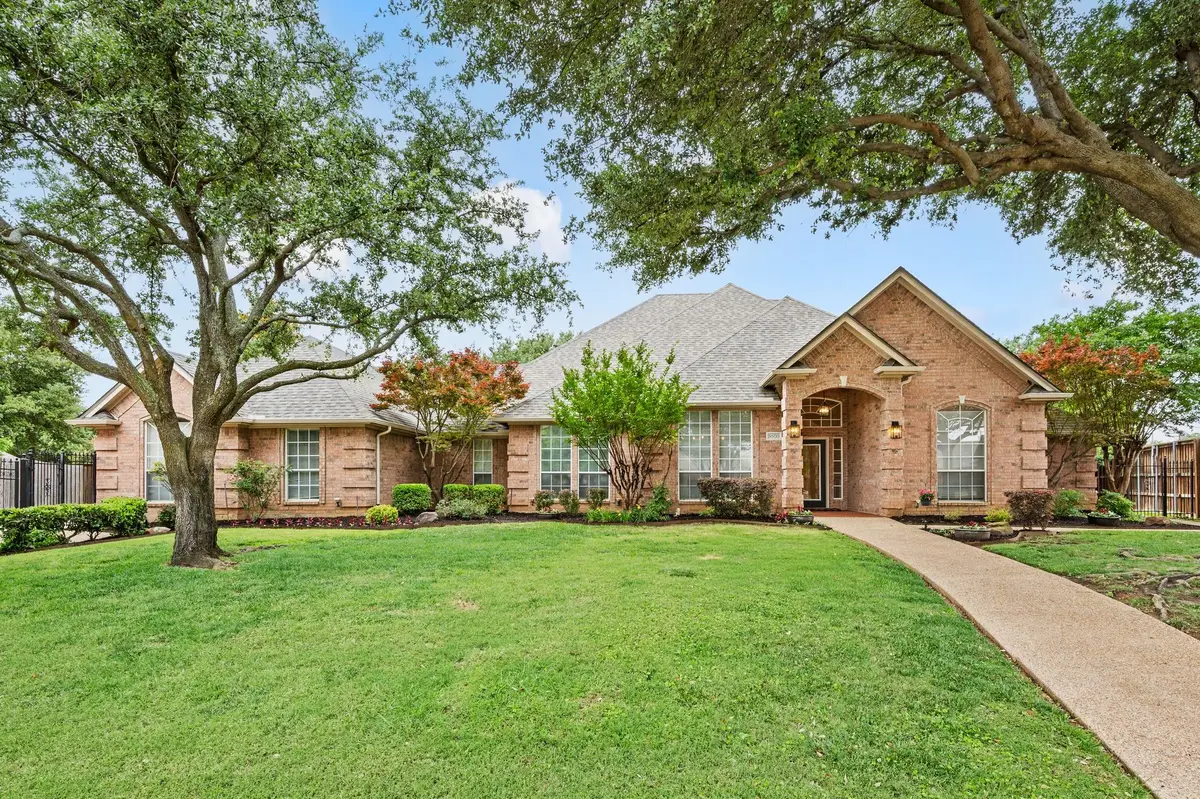 8800 Thornway Drive, North Richland Hills, TX 76182 - #1