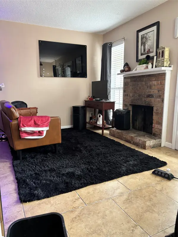 1603 N Garrett Avenue #100, Dallas, TX 75206