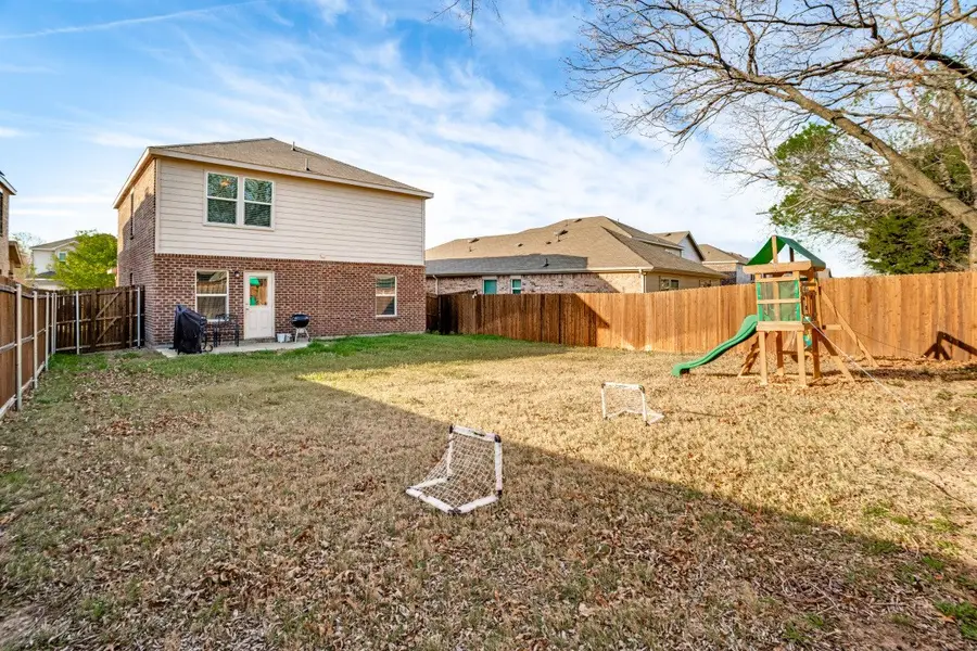 404 Glendale Drive, Van Alstyne, TX 75495 - #3