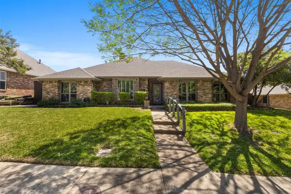 9426 Hillview Drive, Dallas, TX 75231