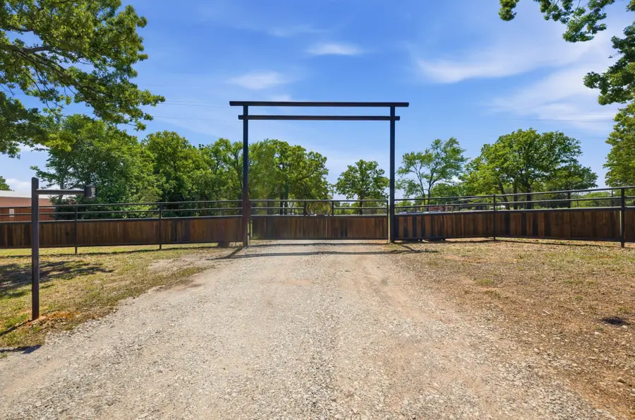 10642 Fm 902, Collinsville, TX 76233 - #2