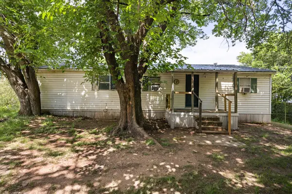 3917 Greenbrook Street, Granbury, TX 76048