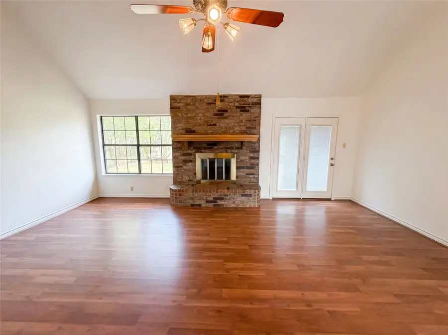 1302 Belvon Place, Cleburne, TX 76033 - #3