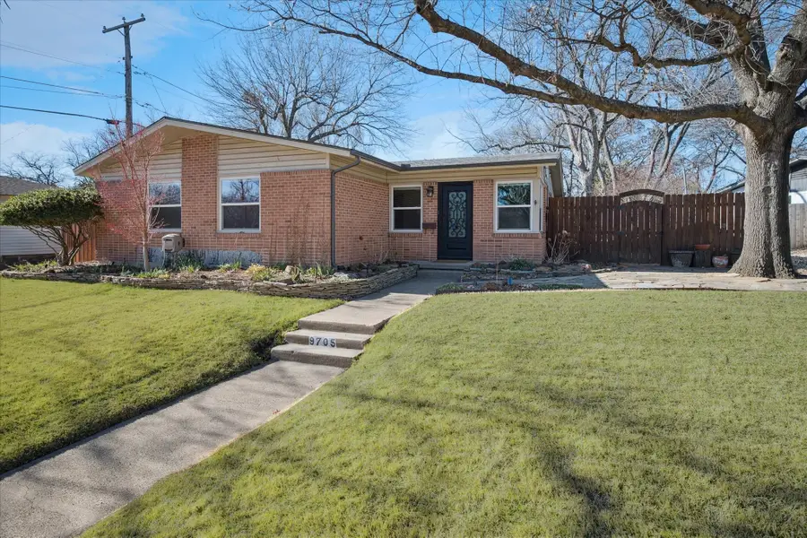 9705 Ash Creek Drive, Dallas, TX 75228 - #2