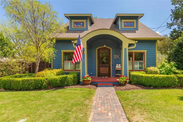 804 N College Street, McKinney, TX 75069