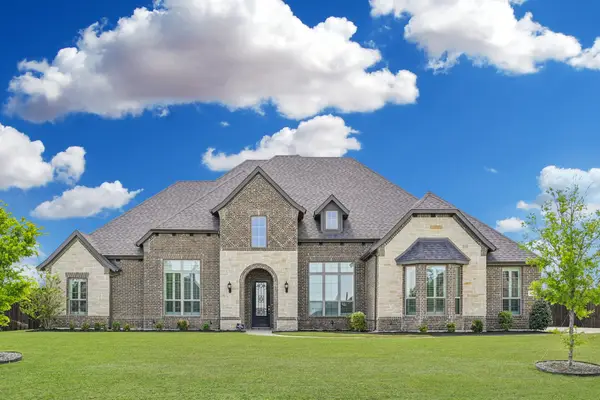 8230 Palmer Lane, Waxahachie, TX 75167