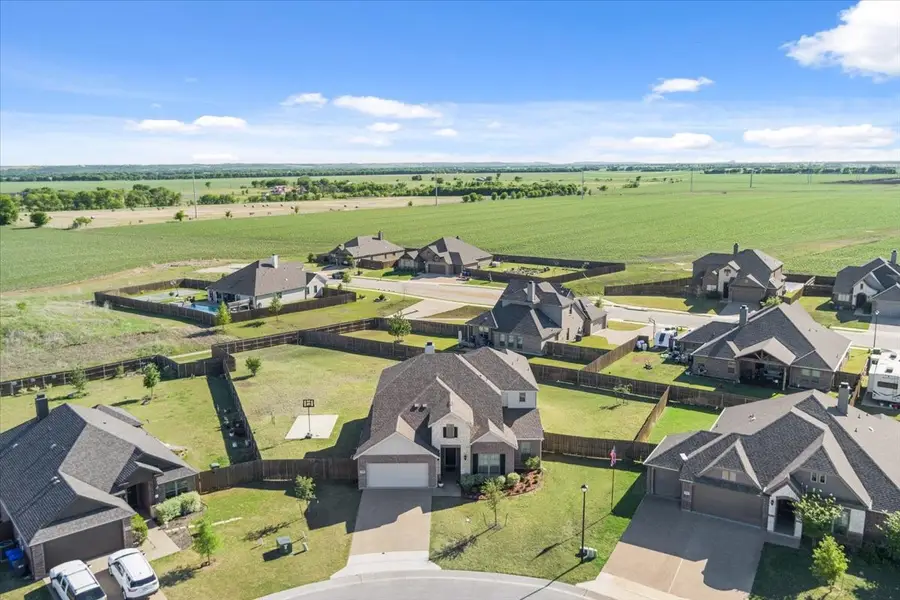 518 Rye Circle, McGregor, TX 76657 - #2