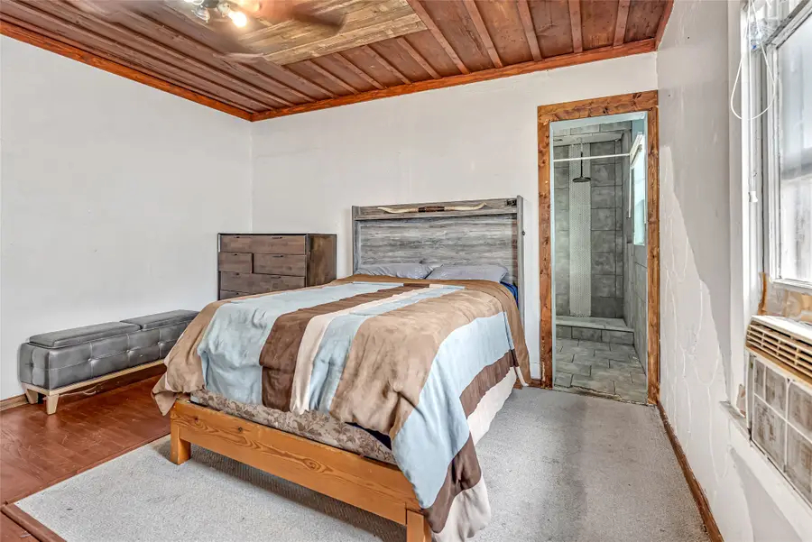 2218 Lincoln Avenue, Fort Worth, TX 76164 - #3