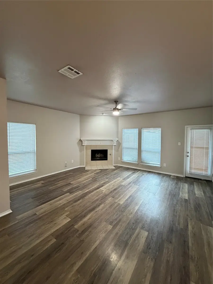 9705 Hedge Bell Drive, McKinney, TX 75072 - #3