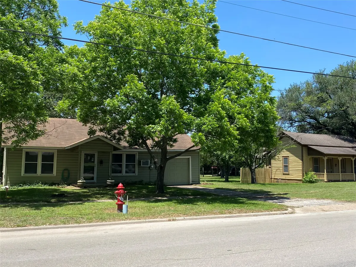 516 S Mckinney Street, Mexia, TX 76667 - #1