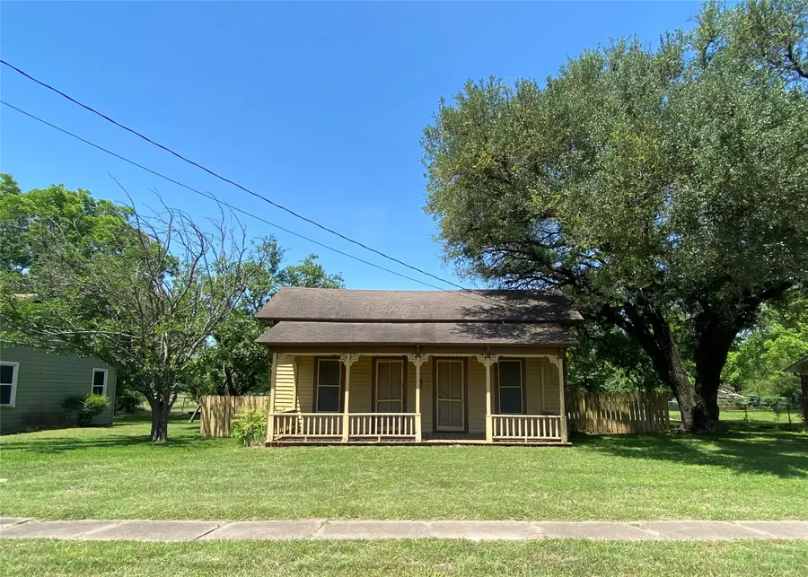 516 S Mckinney Street, Mexia, TX 76667 - #2