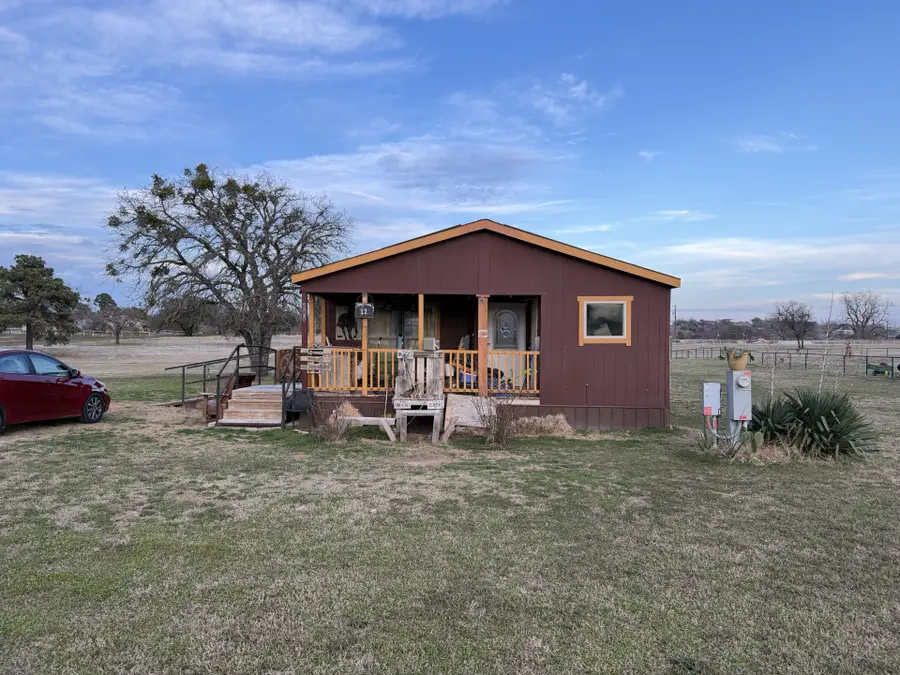 208 Farmhouse, Springtown, TX 76082 - #2