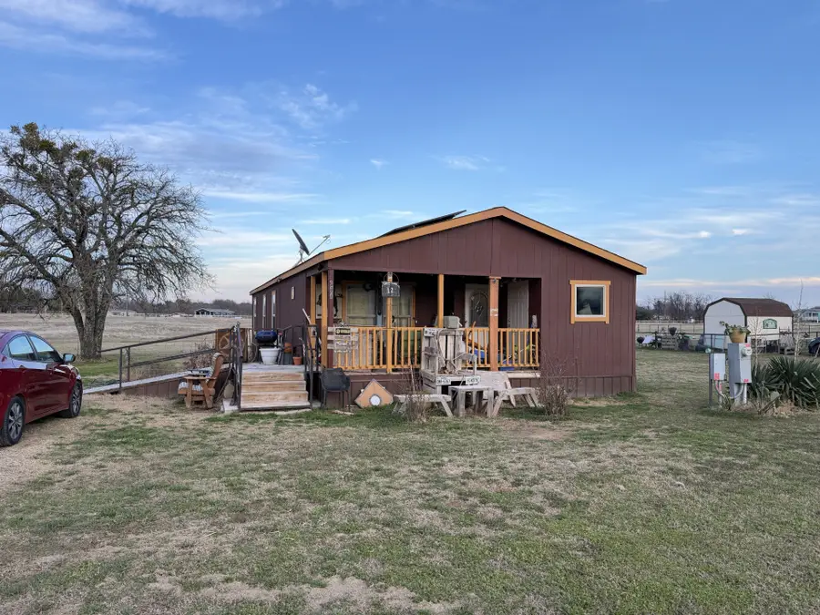 208 Farmhouse, Springtown, TX 76082 - #3