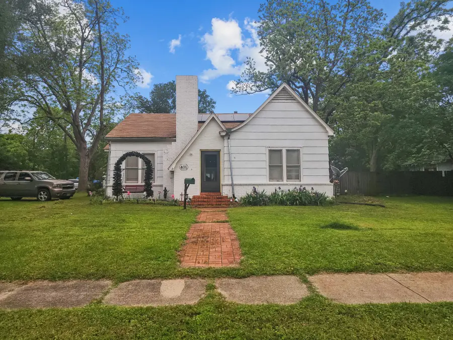 401 S 9th Avenue, Teague, TX 75860 - #2