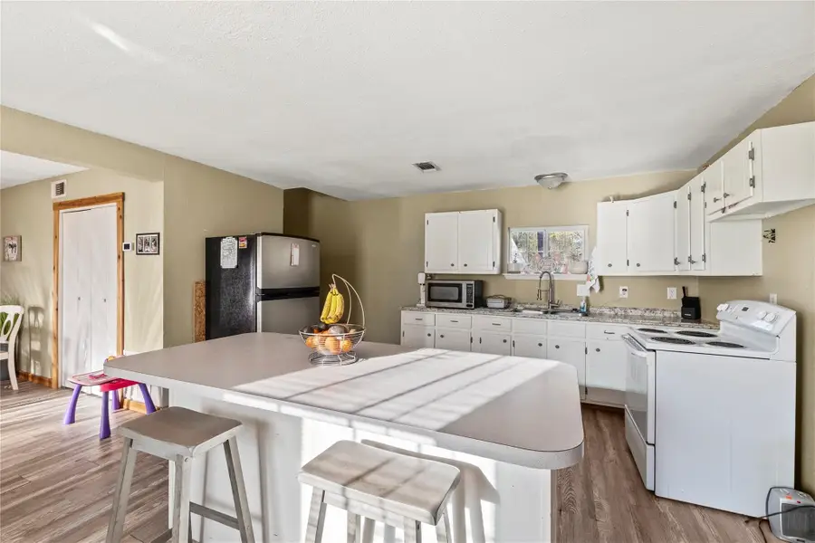 303 Whispering Oaks Trail, Payne Springs, TX 75156 - #2