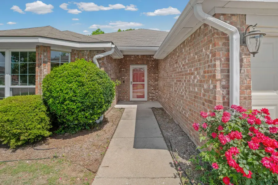 512 Baylor Drive, Greenville, TX 75402 - #2