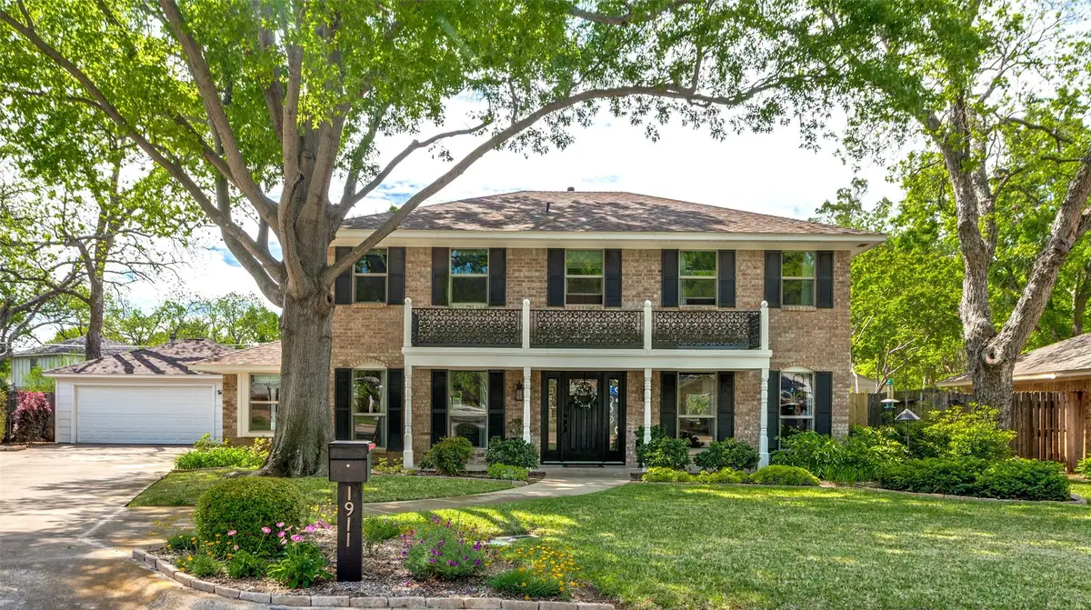 1911 Lakeside Drive, Arlington, TX 76013 - #1