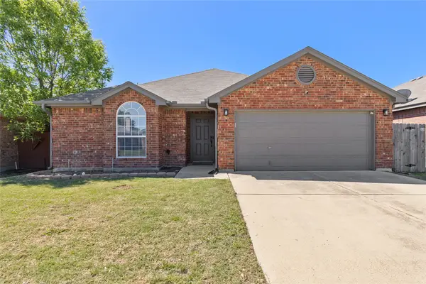 5328 Mirage Drive, Fort Worth, TX 76244