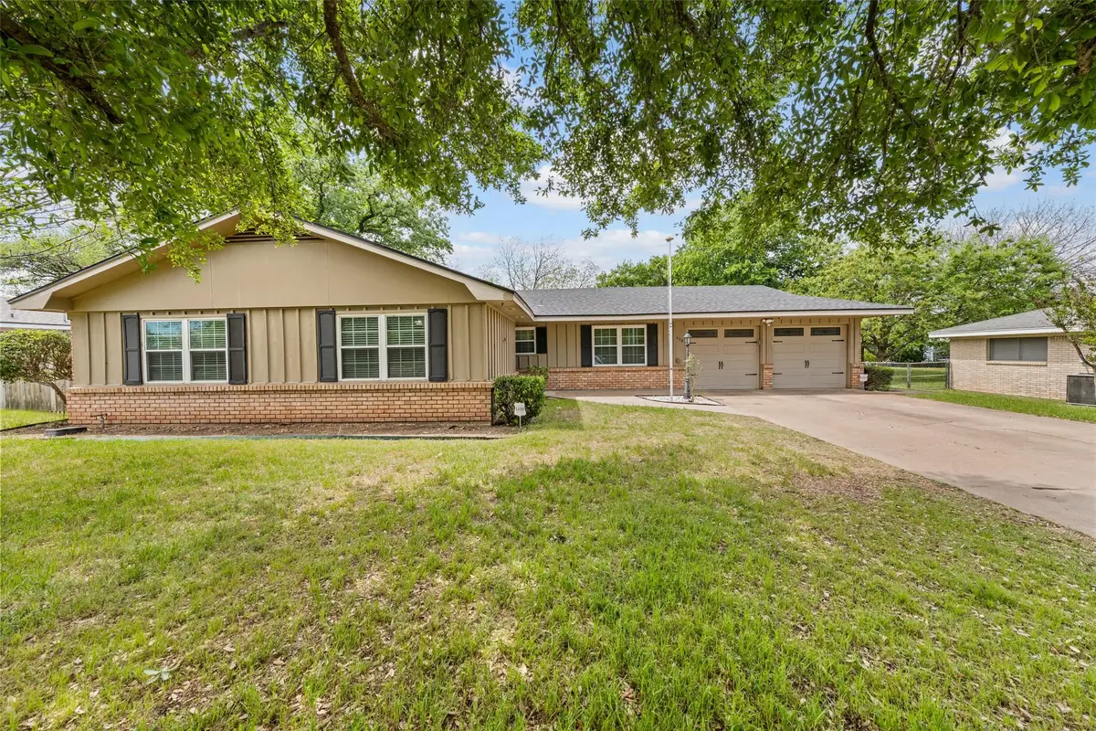 436 Topeka Drive, Woodway, TX 76712 - #1