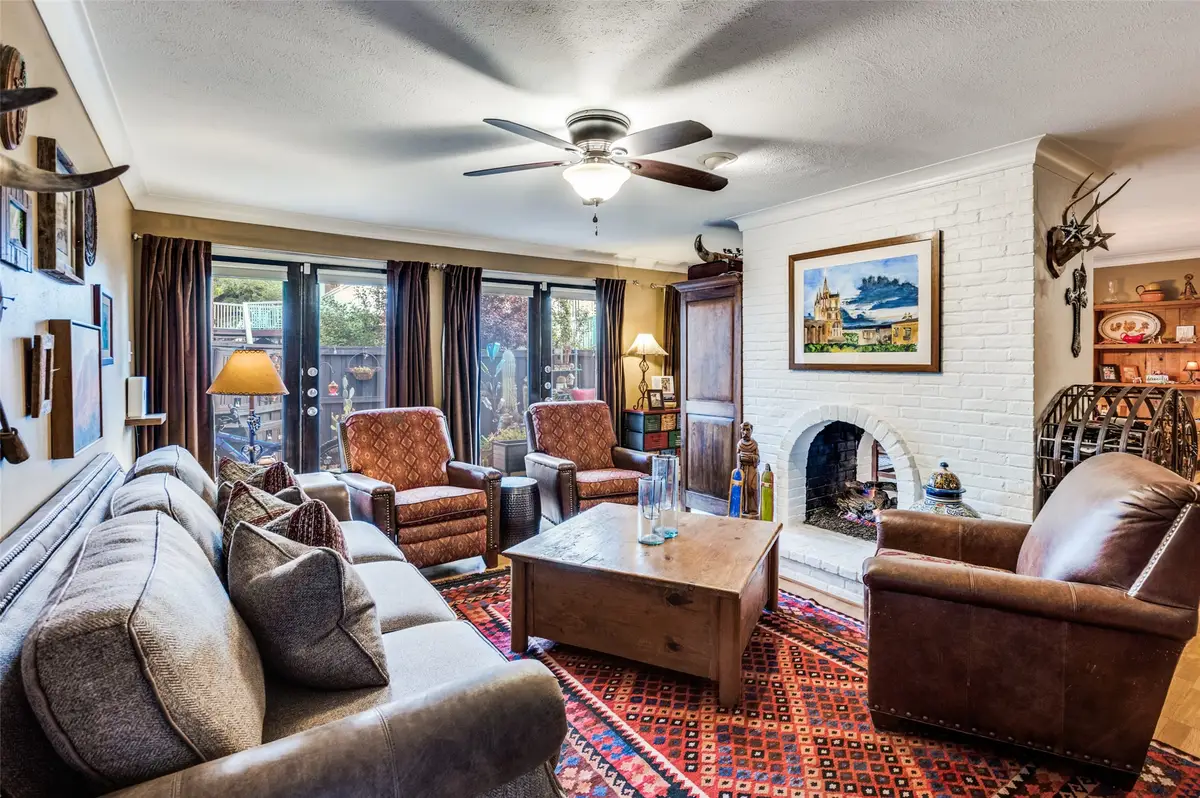 5930 Sandhurst Lane #120, Dallas, TX 75206 - #1