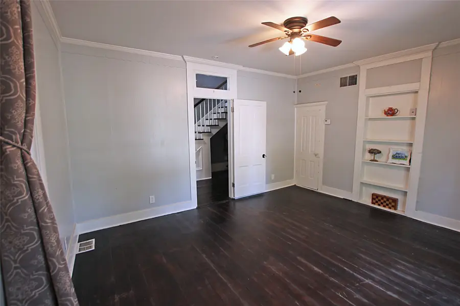 453 E Marshall Street, Van Alstyne, TX 75495 - #3