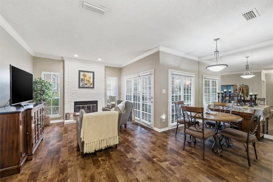 2109 Saint Michaels Drive #104, Arlington, TX 76011 - #3