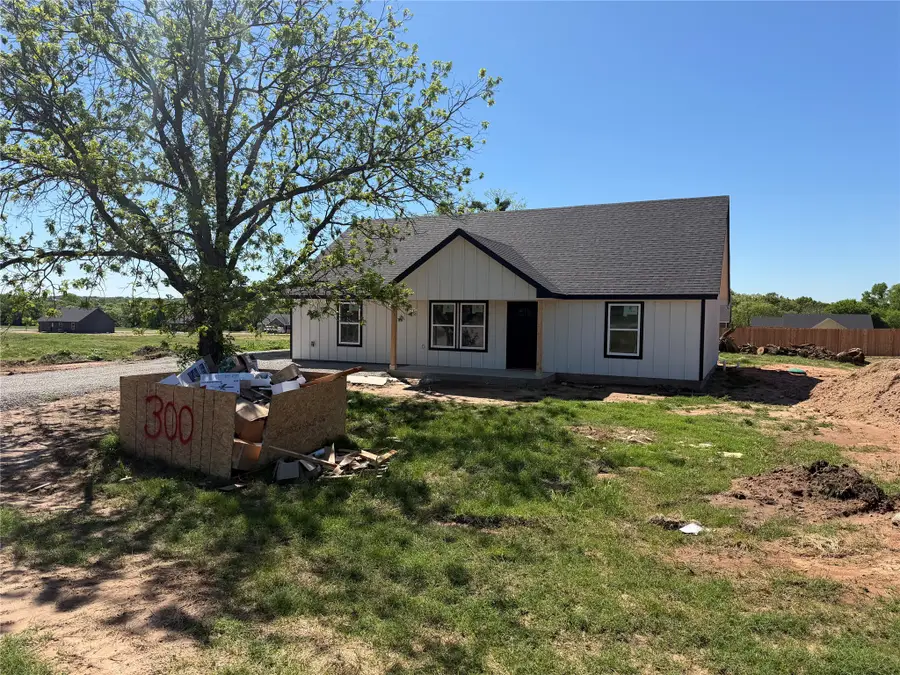 300 Myers Drive, Springtown, TX 76082 - #2