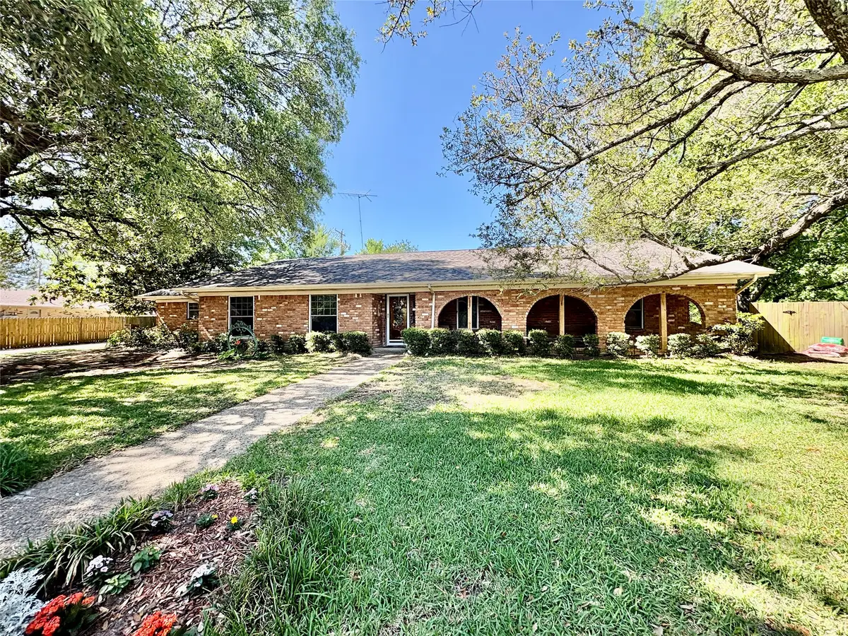 111 Granada Square, Canton, TX 75103 - #1
