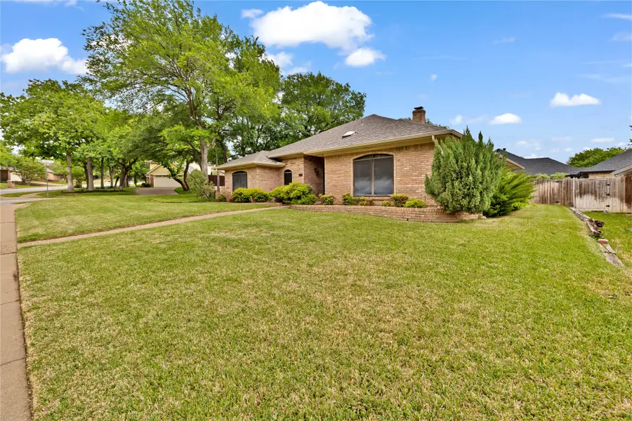 2528 Stonegate Drive N, Bedford, TX 76021 - #3
