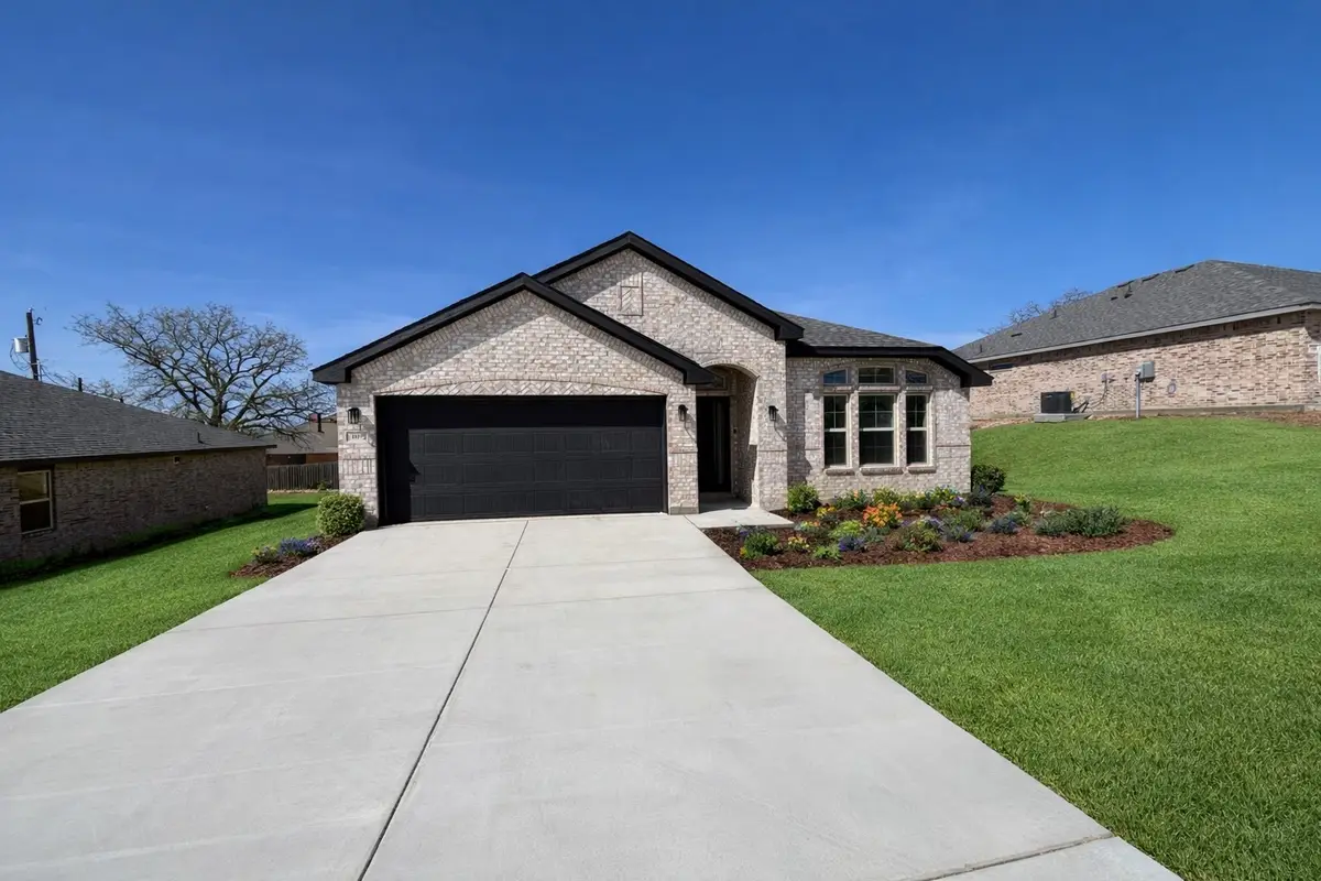 1537 Dresser Street, Graham, TX 76450 - #1