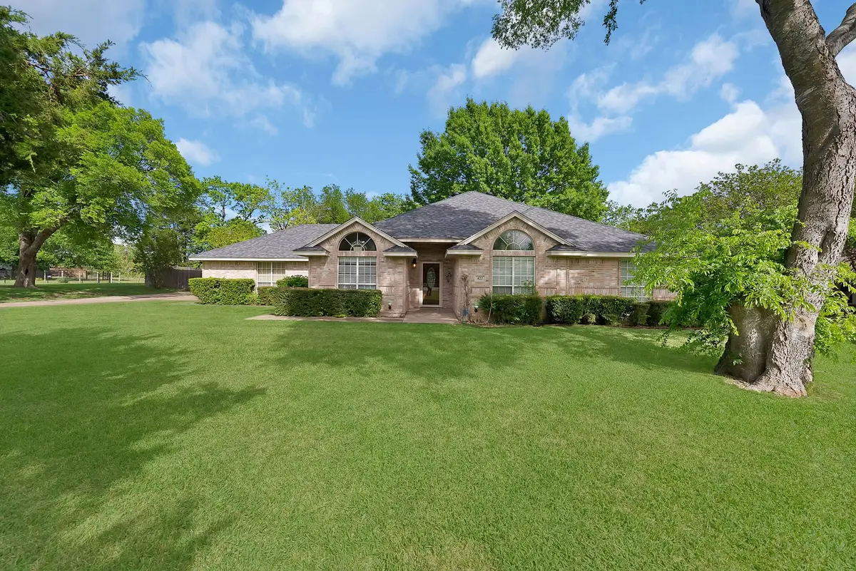 422 Shadowwood Trail, Ovilla, TX 75154 - #1