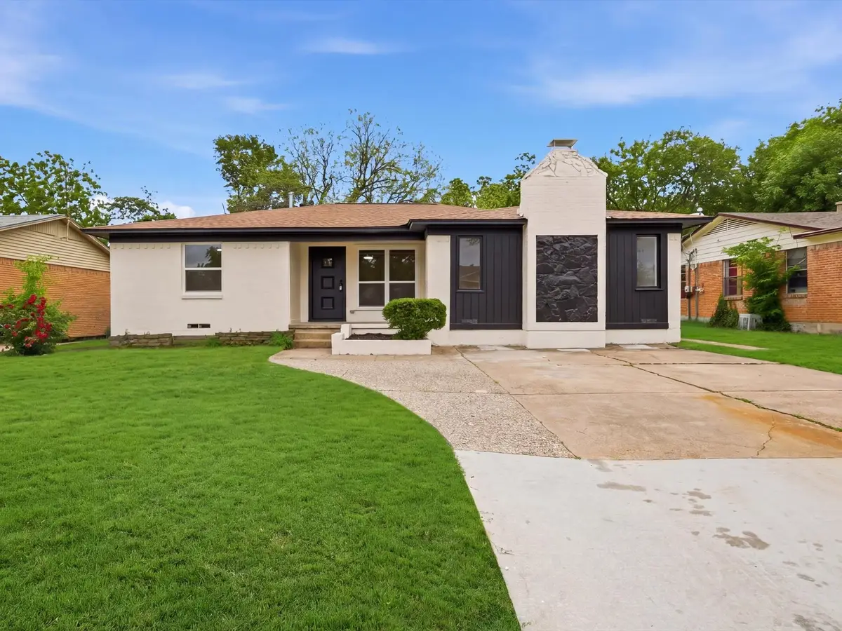 1112 Noble Avenue, Carrollton, TX 75006 - #1