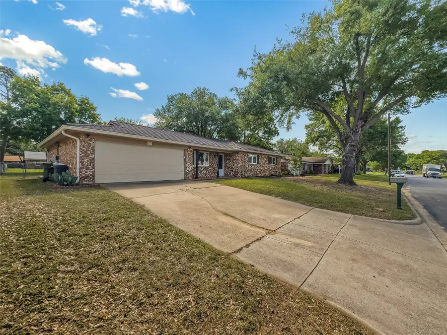 220 Cooper Drive, Hurst, TX 76053 - #2