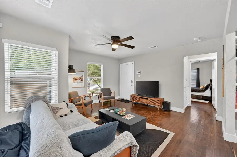 4221 Lisbon Street, Fort Worth, TX 76107 - #2