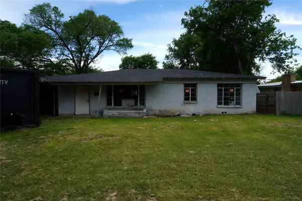 6614 Bridges Avenue, Richland Hills, TX 76118