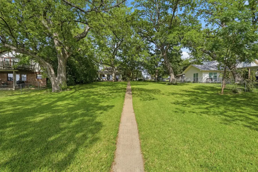 5106 Gibson Court, Granbury, TX 76049 - #3