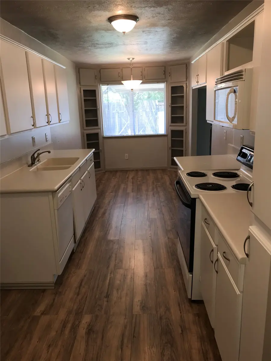 1004 Cross Bend Road, Plano, TX 75023 - #3