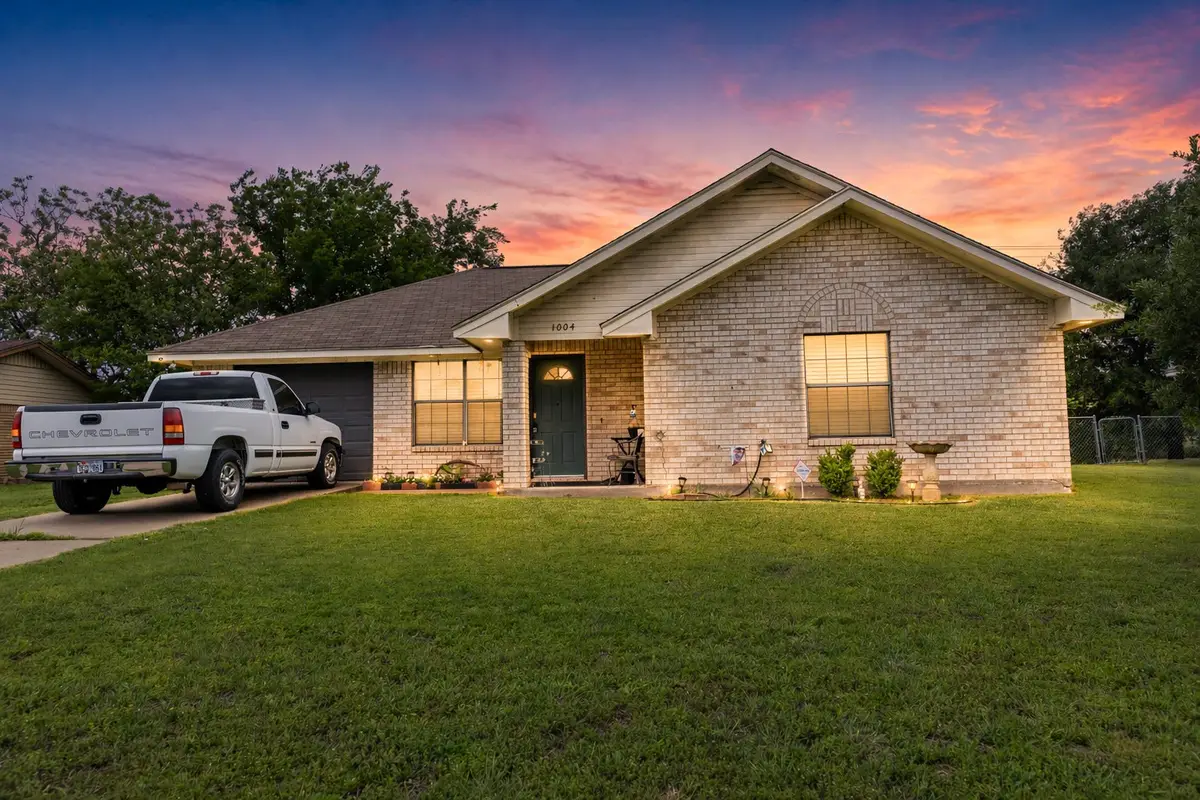 1004 Clover Street, Bellmead, TX 76705 - #1