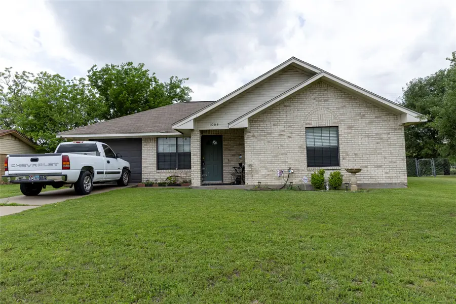 1004 Clover Street, Bellmead, TX 76705 - #3