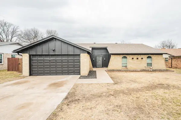 8409 Glenann Drive, North Richland Hills, TX 76182