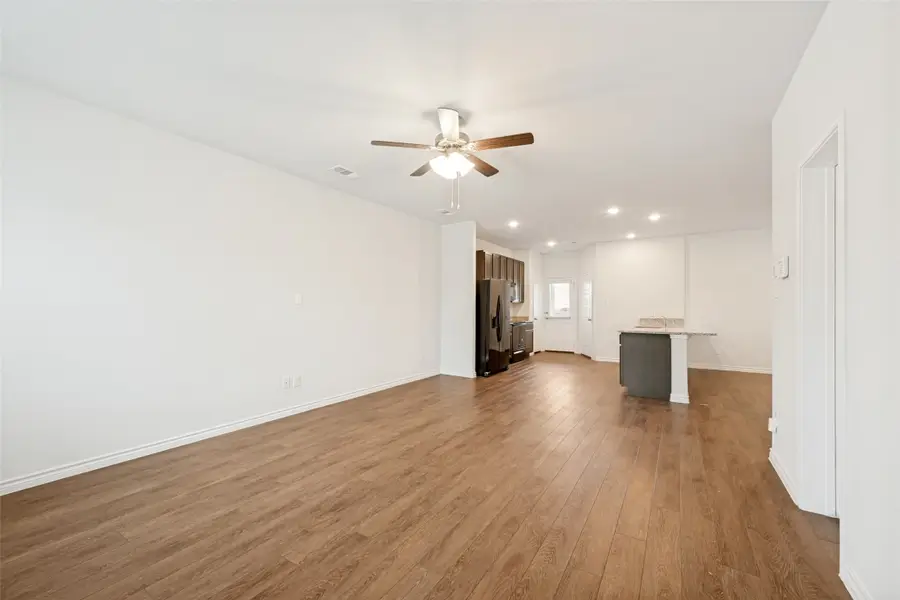 5569 Willamette Drive, Fort Worth, TX 76119 - #3