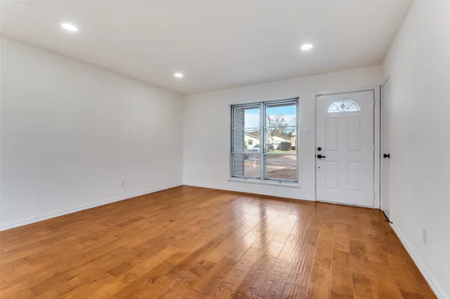 1806 Cunningham Street, Irving, TX 75062 - #3