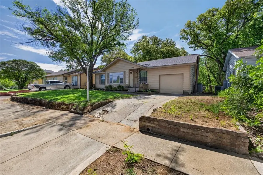 6828 Greenlee Street, Fort Worth, TX 76112 - #2