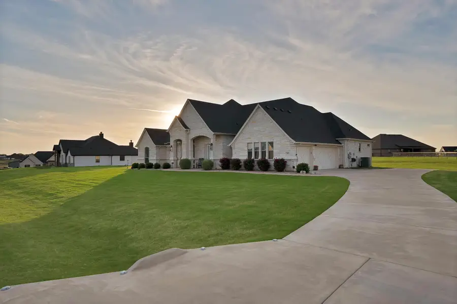 3076 Infinity Drive, Weatherford, TX 76087 - #3