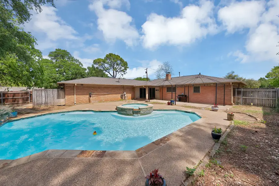 1500 Wagon Wheel Trail, Pantego, TX 76013 - #3