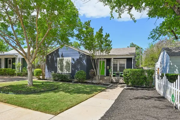 2716 Wayside Avenue, Fort Worth, TX 76110