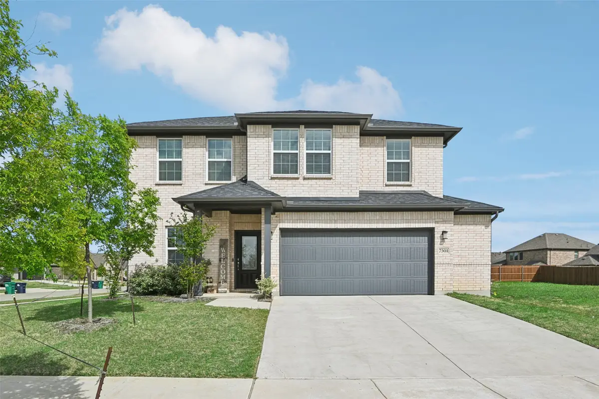 7501 Agarita Avenue, Justin Roanoke, TX 76226 - #1